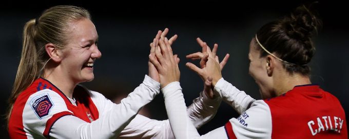 Arsenal thrash Leicester to go four points clear in Women's Super League