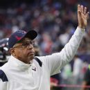Flores interviews for Texans' coaching vacancy