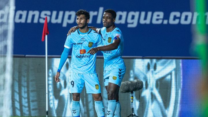 ISL 2021-22: Bart Ogbeche shows SC East Bengal no mercy as Hyderabad FC go top
