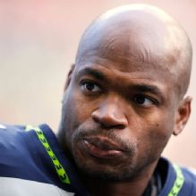 Adrian Peterson arrested on DWI, unlawful weapon charges