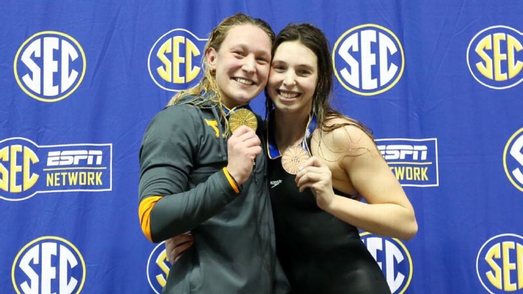 Florida men, Tennessee women lead after Day Two