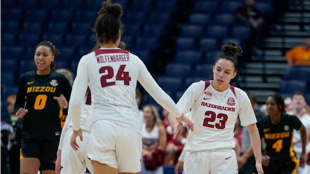 8-seed Hogs pull away in OT to defeat 9-seed Mizzou