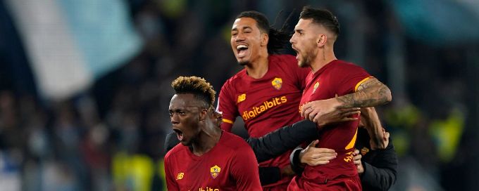 Abraham fires double to give Roma derby spoils