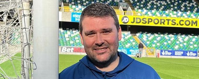 David Healy, Sir Alex Ferguson's most successful coaching protege from Man United, is ready for step up