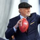 Pittsburgh Steelers rookie Kenny Pickett replaces Mitch Trubisky at QB to start second half - ESPN Pittsburgh Steelers rookie Kenny Pickett replaces Mitch Trubisky at QB to start second half - ESPN