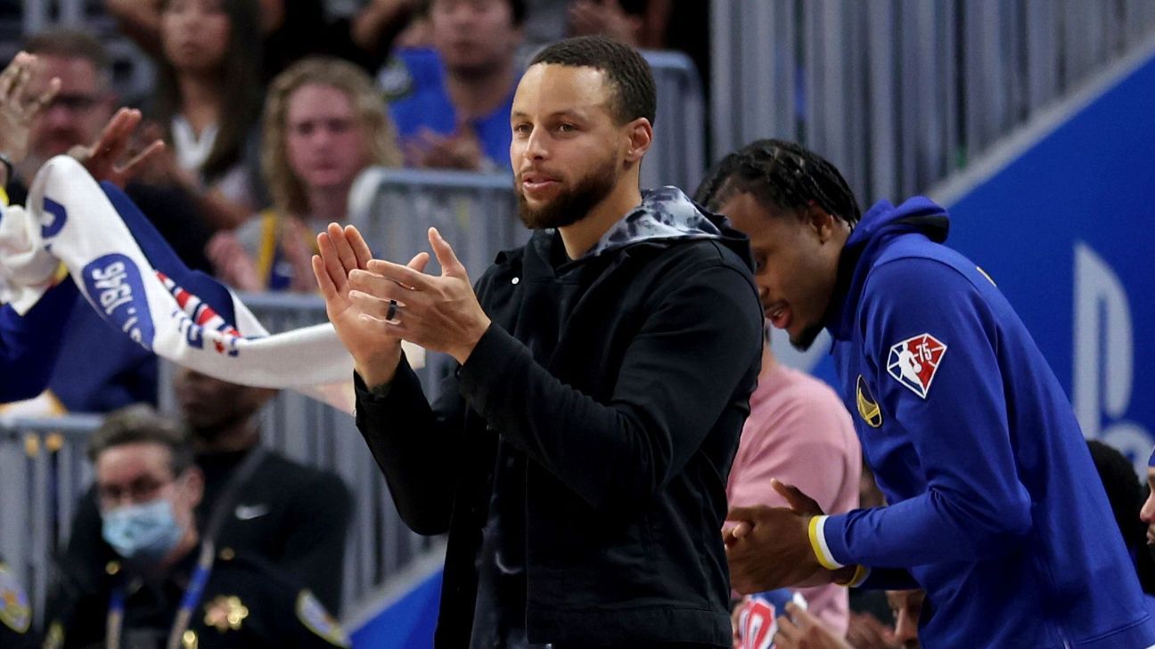 Stephen Curry (kaki) bisa kembali berlatih Golden State Warriors minggu ini