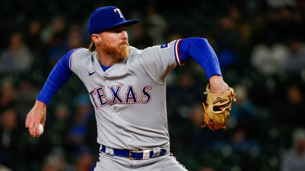 <div>Rangers' Gray headed to IL with knee sprain</div>