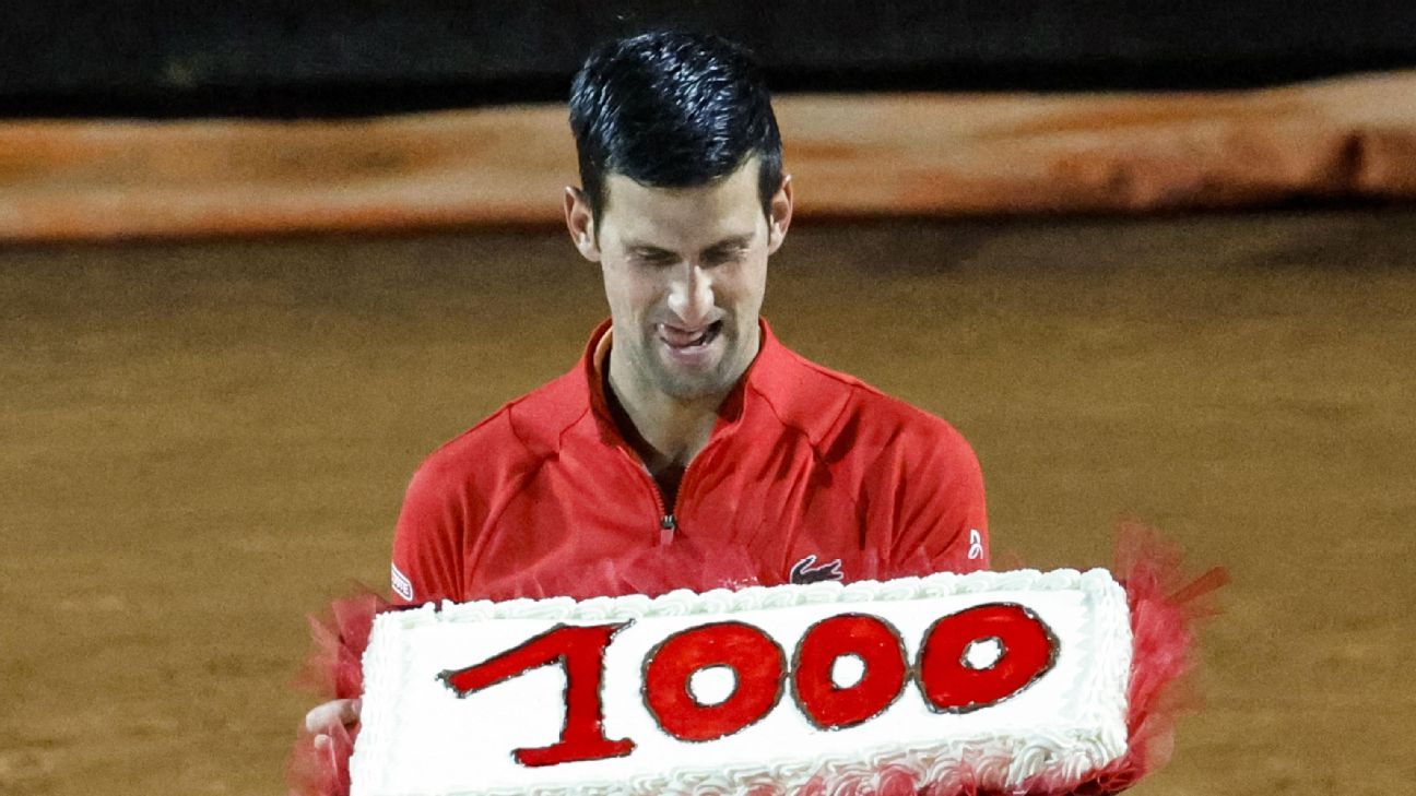 Novak Djokovic, Stephanos Tsitsipas per la finale degli Open d’Italia