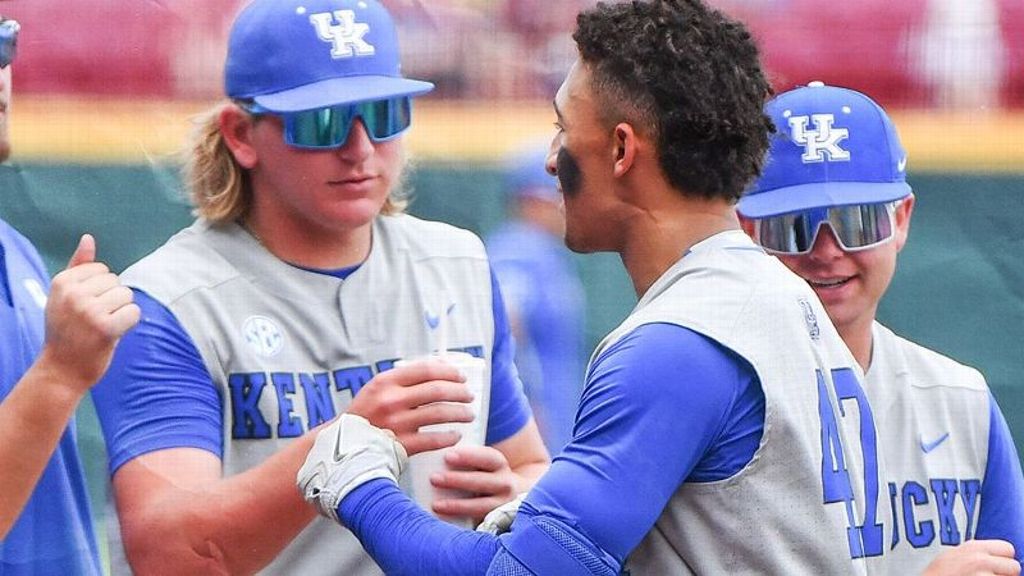 Home-run barrage lifts Kentucky to win over Gamecocks