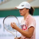 French Open 2022 — Dengan keluar lebih awal dari Barbora Krejcikova, Naomi Osaka, dan lainnya, peluang besar muncul untuk bintang yang sedang naik daun