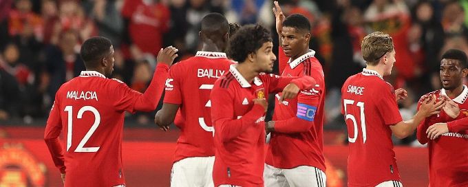 Man United hit four again in comeback win over Melbourne Victory