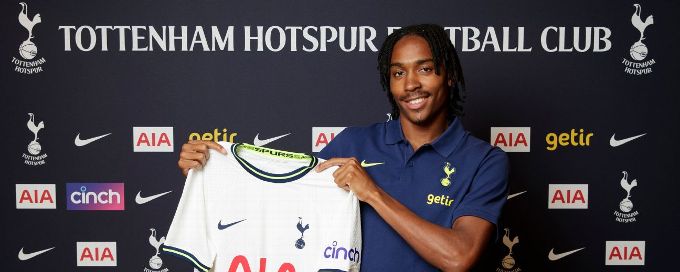 Tottenham Hotspur sign Djed Spence from Middlesbrough