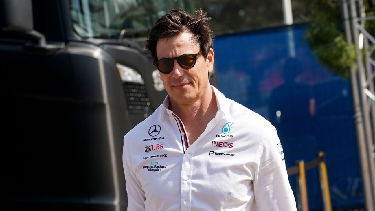 Les performances de qualification de Mercedes comme une “ gifle ” – le chef d’équipe Toto Wolff