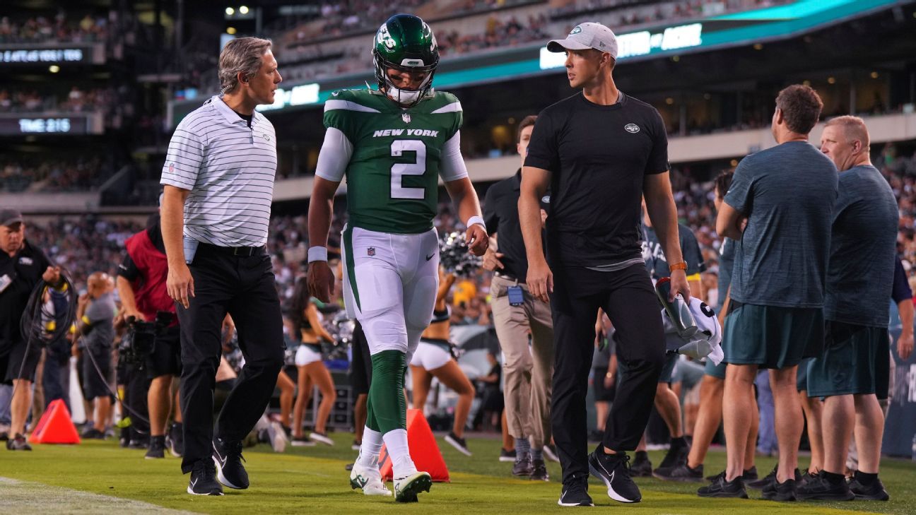 Cedera Zach Wilson terus menjadi tren yang mengkhawatirkan bagi quarterback New York Jets