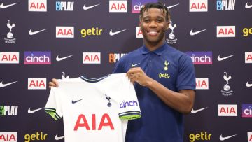 Tottenham sign Destiny Udogie for around £21 million, loan him back to Udinese