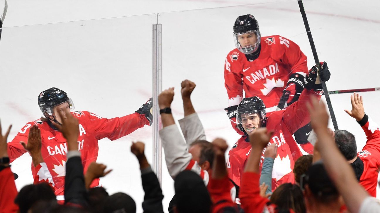 Kanada, která ovládla Českou republiku, se v zápase o titul mistra světa juniorů v hokeji utká s Finskem