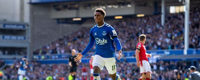 Late Demarai Gray goal rescues Everton draw against Nottingham Forest