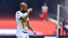 Técnico do Pumas encara crise, é sincero sobre vaias a Daniel Alves e responde se vai pedir demissão: 'Não sou mercenário'