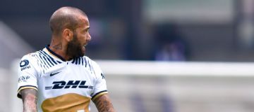 Pumas sorry for 'erroneous' Alves injury update