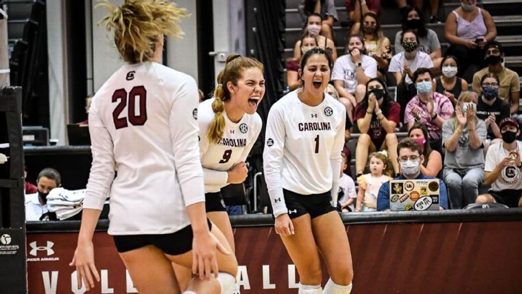 Moorman leads South Carolina sweep on opening day