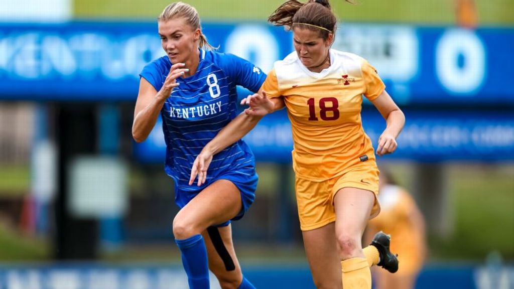 Late flurry of goals pushes Kentucky past Iowa State