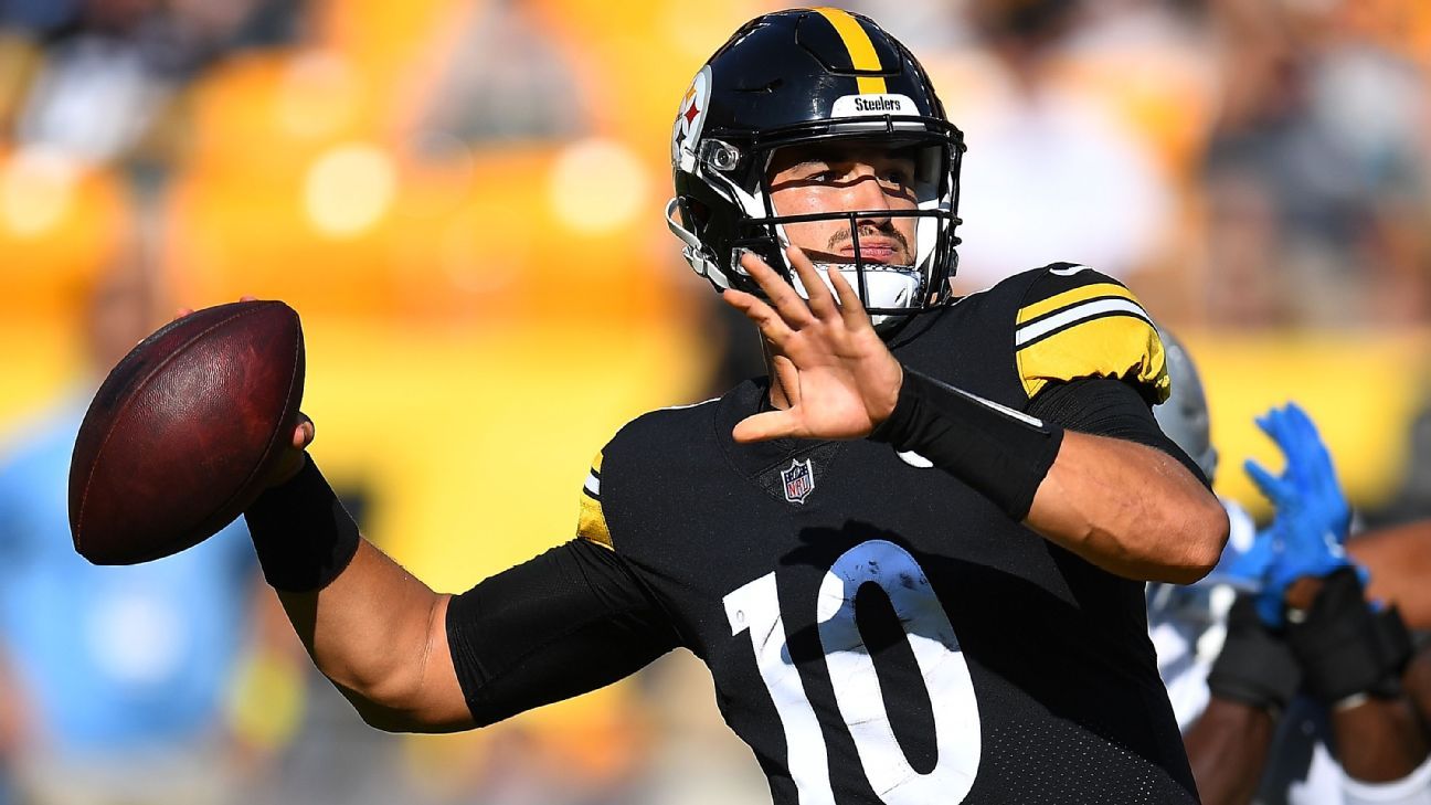 Steelers rookie Pickett replaces Trubisky at QB