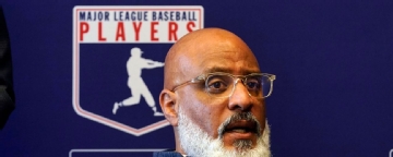 Sources: Feds eye MLBPA venture over spending