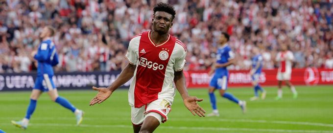 Ajax ease to 4-0 victory over Rangers in Champions League group stage