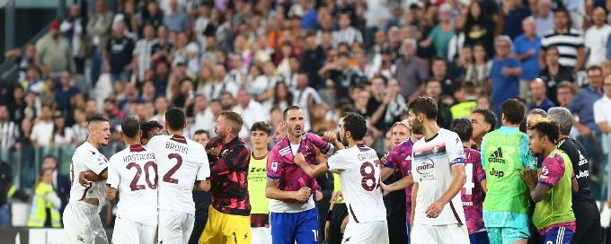 Juventus deserve answers for VAR mess, Barcelona win big, Bayern Munich shouldn't worry, more