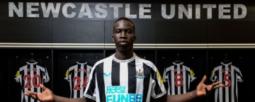 Newcastle sign teenager Kuol from A-League