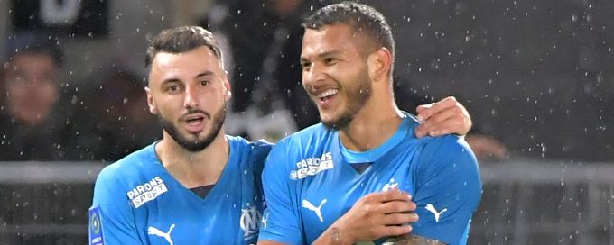 Clauss a cut above as Marseille take Ligue 1 lead