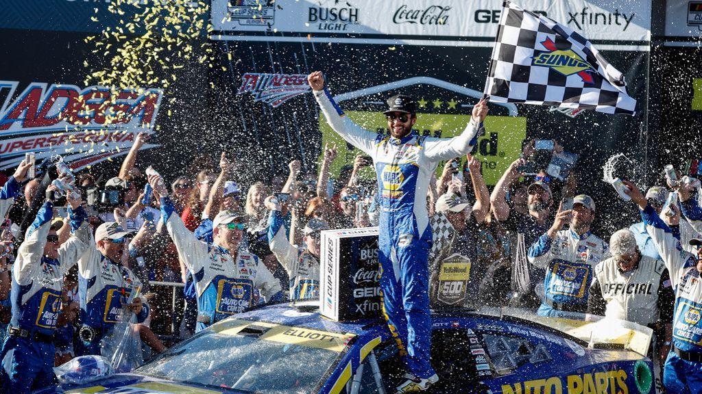 Elliott 1st to advance in playoffs with Talladega win