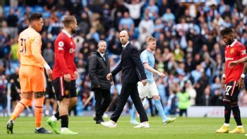 Man United in turmoil after City loss, Barcelona take top spot in LaLiga, Arsenal thump Spurs, more