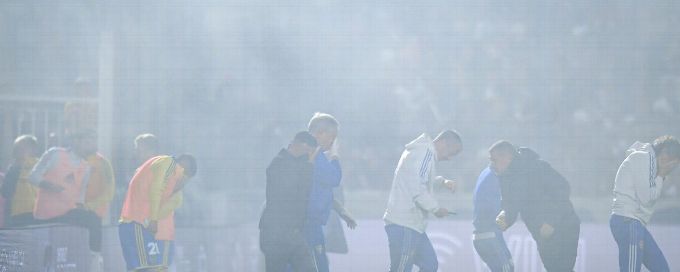 Boca Juniors, Gimnasia game abandoned as tear gas hits field, leaving one person dead
