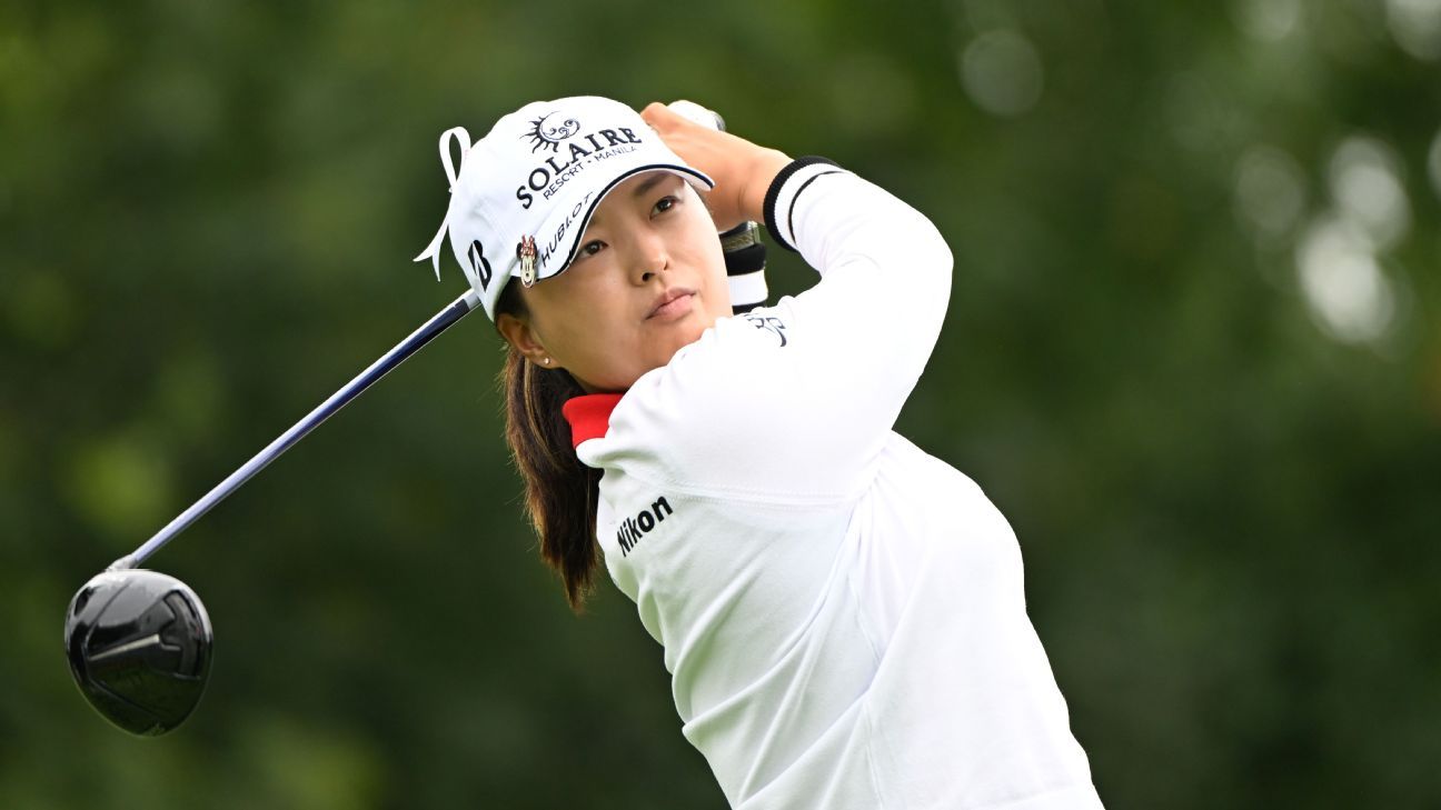 Jin Young Ko shoots 69, wins second straight Singapore title
