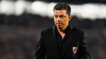 River Plate coach Gallardo to leave in December after 8 years