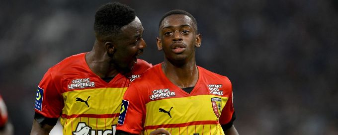 Lens move up to second in Ligue 1 with victory at Marseille