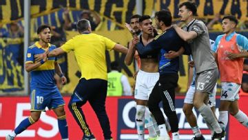 Racing Club vs. Boca Juniors saw 10 red cards but it's nowhere near the world record
