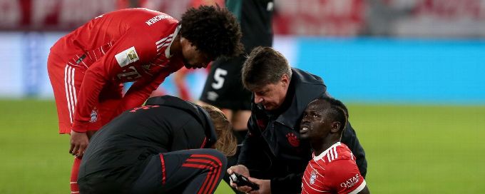 Bayern Munich substitute Senegal star Sadio Mane with possible leg injury