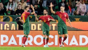 Fernandes nets two as Portugal trounce Nigeria ahead of World Cup