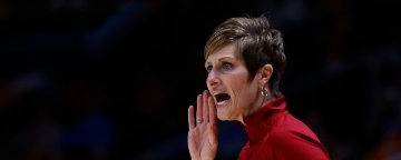 Indiana extending women's hoops coach Teri Moren's contract