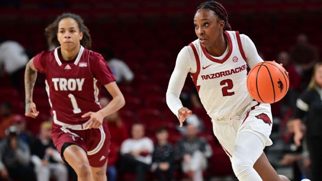 Razorbacks' offense proves to be too much for Troy
