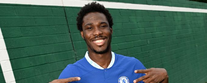 Chelsea announce signing of striker David Datro Fofana from Molde