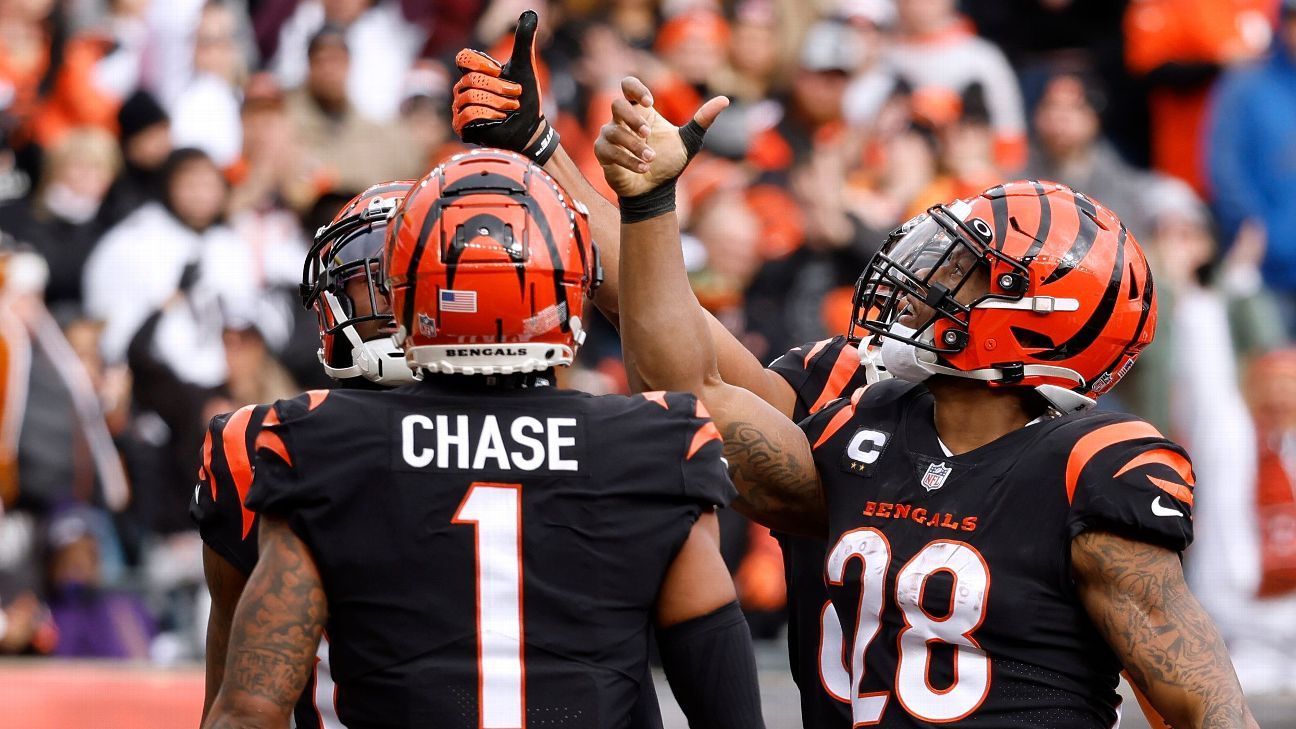 Joe Mixon of the NFL’s Bengals strolls with a coin-op celebration