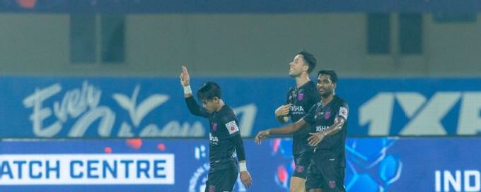 ISL 2022-23: Odisha dent Hyderabad's league shield hopes with 3-1 win