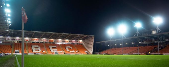 Blackpool fan dies after postmatch brawl outside pub following Burnley match