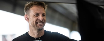 F1 champion Jenson Button feels the heat on NASCAR debut