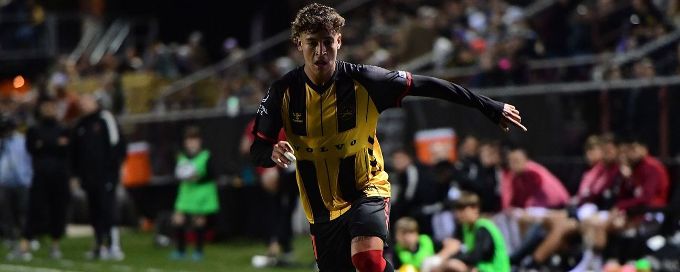 Mexico rising star Barajas, 17, wins USL Young Player of Year