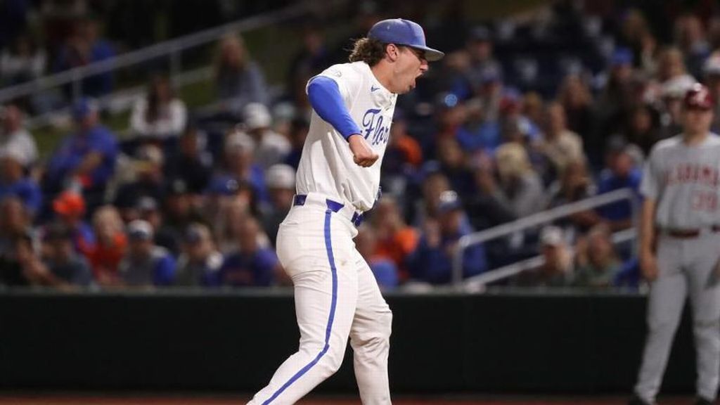 No. 5 UF's Sproat shuts out No. 24 Bama in SEC opener