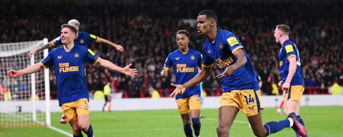 Newcastle beat Nottingham Forest with late Isak penalty